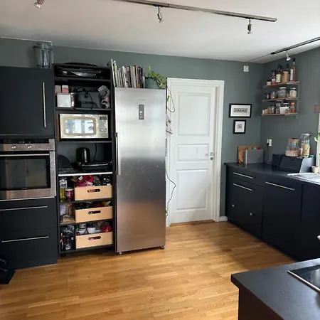 Cozy, And Homely 아파트 스타방에르